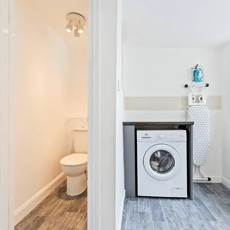 #4 - Location - Private Ensuite, Smart Tv, Fast Wifi By Yoko Guest house Redcar